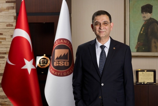 Adnan Ünverdi’den 30 Ağustos mesajı: “Vatan kahramanlarımızı saygı ve minnetle anıyorum”