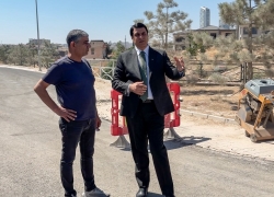 Çamlıtepe’de yollar yenilendi.