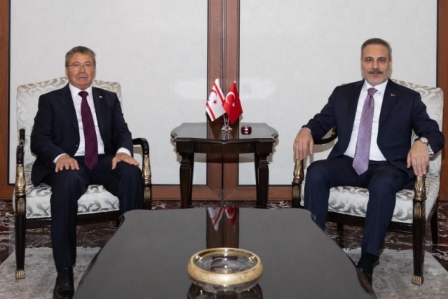 Bakan Fidan, KKTC Başbakanı Üstel ile görüştü
