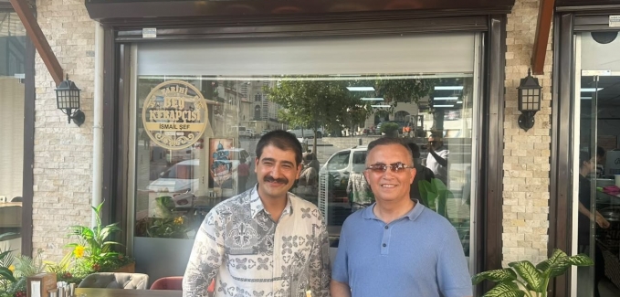 Vali Çeber’den Tarihi Bey Kebapçısı’na anlamlı ziyaret
