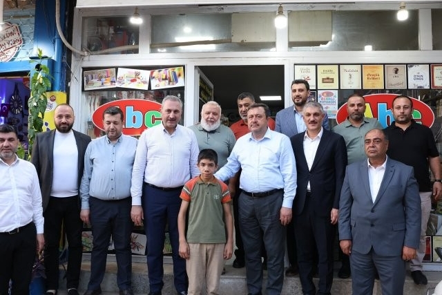 AK Parti Gaziantep’te Yoğun Saha Mesaisi