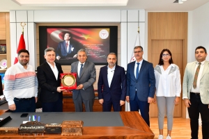 Sağlık Hizmetlerine 42 Yıllık Katkı: Op.Dr.Ali Güven Fincan Onurlandırıldı