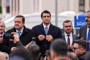 “Yılmaz: Depremzedelerin Yanındayız”