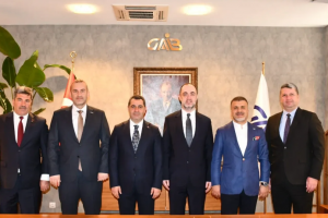 Milletvekili Bozgeyik “İhracatçılarımız ülke kalkınmasının lokomotifidir”