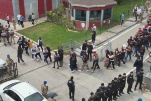 Yasa dışı bahis operasyonunda yakalanan 81 şüpheli adliyeye sevk edildi: Yoğun güvenlik önlemleri alındı