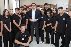 Başkan Yılmaz’dan Bir Destek de Liseli Öğrencilere